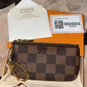 LOUIS VUITTON KEY POUCH in MONOGRAM N62658